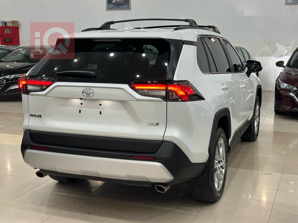 تويوتا راف 4